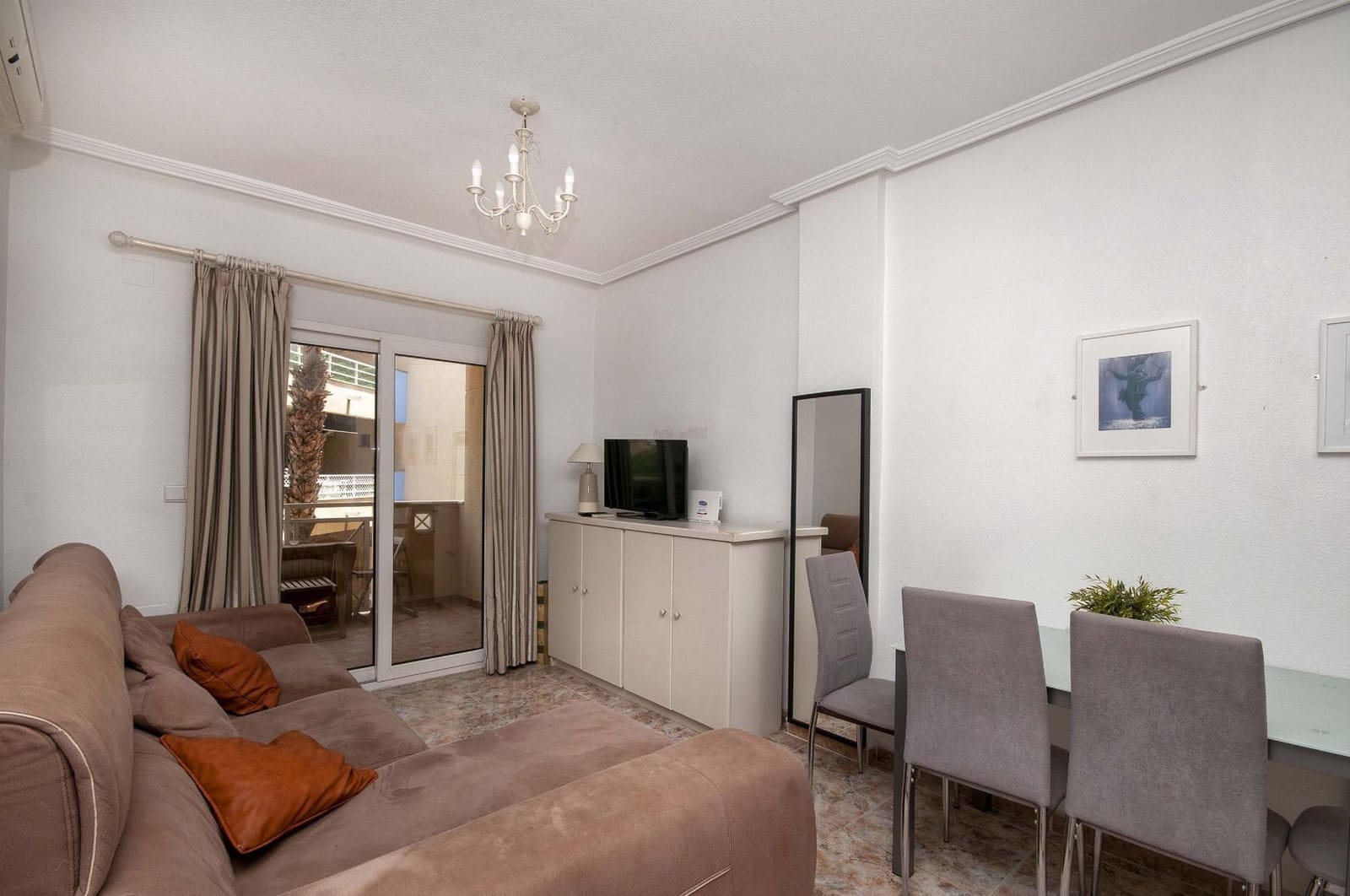 2 Zimmer Apartment zu verkaufen in Orihuela Costa mit Pool Garage - 224.000 € (Ref: 10118413)