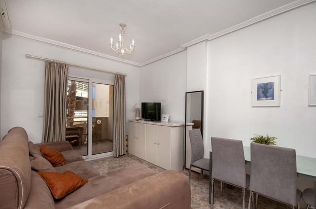 Apartamento de 2 habitaciones en Aguamarina, Orihuela en venta con piscina garaje - 224.000 € (Ref: 10118413)