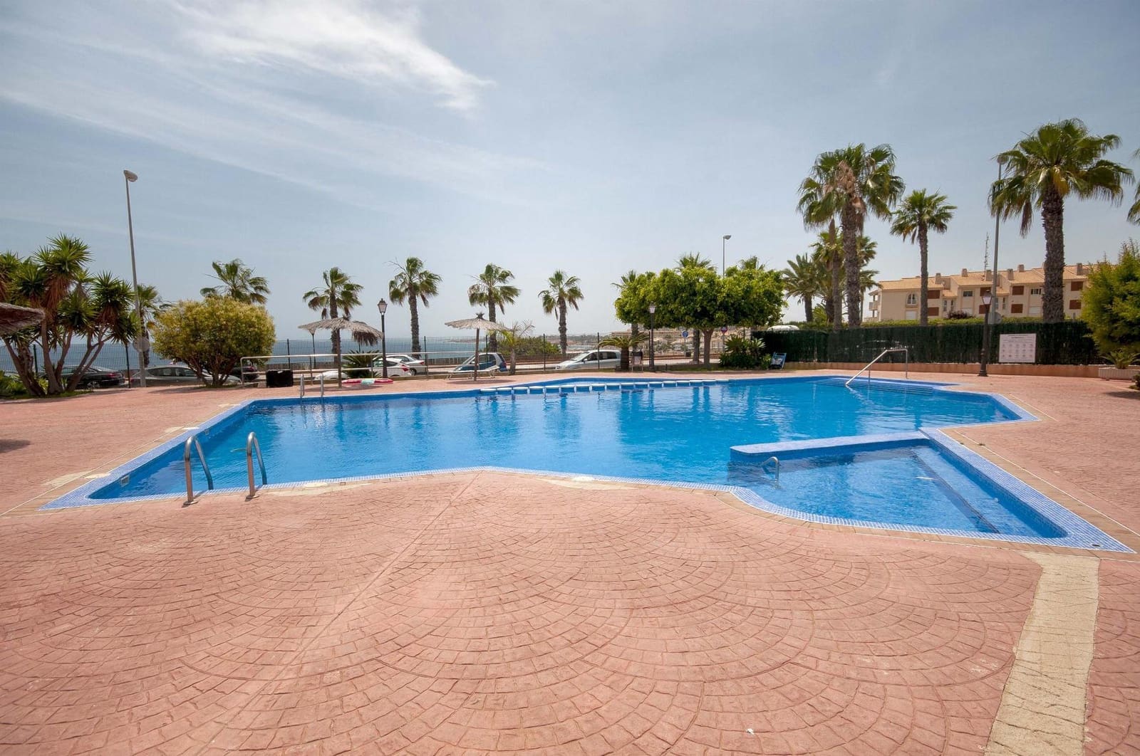 2 Zimmer Apartment zu verkaufen in Orihuela Costa mit Pool Garage - 224.000 € (Ref: 10118413)