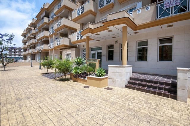 Apartamento de 2 habitaciones en Aguamarina, Orihuela en venta con piscina garaje - 224.000 € (Ref: 10118413)