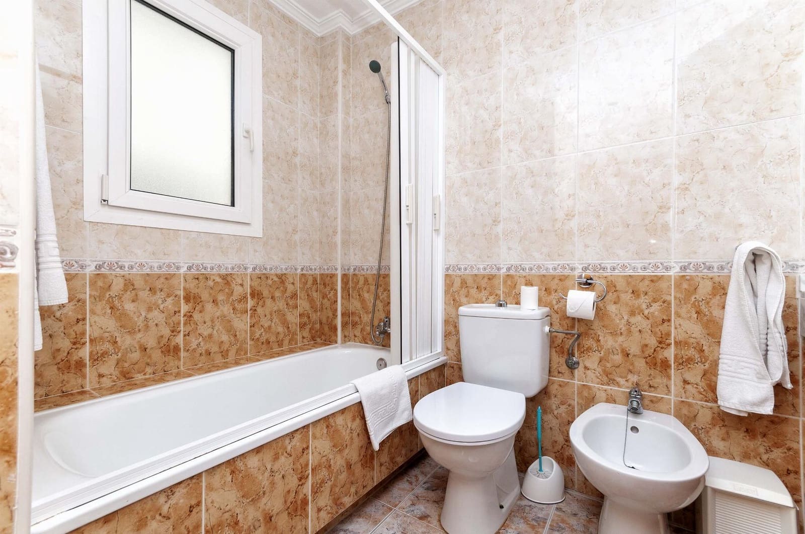 2 Zimmer Apartment zu verkaufen in Orihuela Costa mit Pool Garage - 224.000 € (Ref: 10118413)
