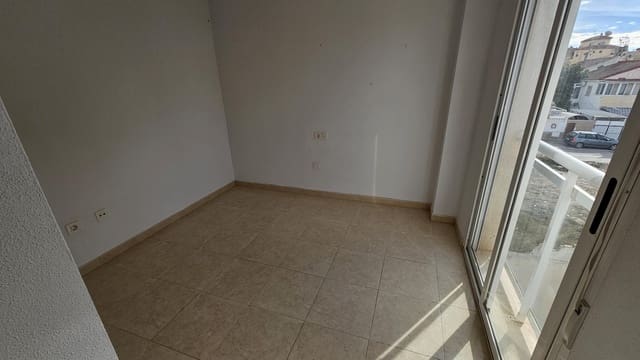 2 soveværelse Lejlighed til salg i Nueva Torrevieja, Torrevieja med garage - € 150.000 (Ref: 10176022)