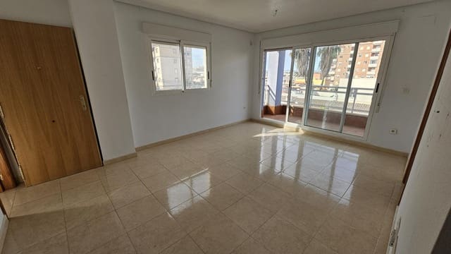2 soveværelse Lejlighed til salg i Nueva Torrevieja, Torrevieja med garage - € 150.000 (Ref: 10176022)