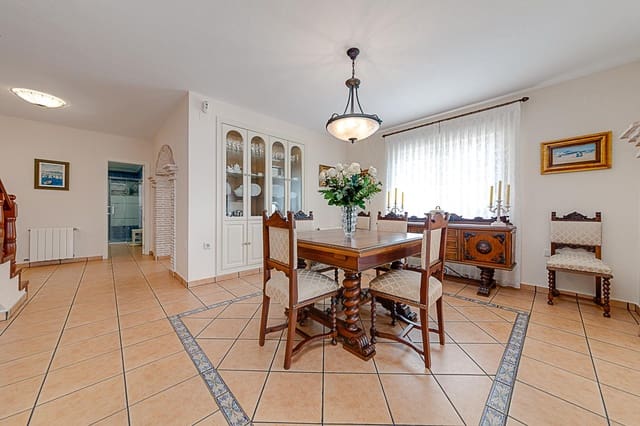 5 soveværelse Villa til salg i La Veleta, Torrevieja med swimmingpool garage - € 1.575.000 (Ref: 2258902)