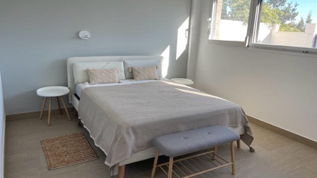 5 quarto Moradia para venda em Los Europeos, Torrevieja com piscina garagem - 1 895 000 € (Ref: 7348270)