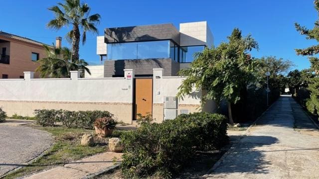 5 quarto Moradia para venda em La Mata com piscina garagem - 1 895 000 € (Ref: 7348270)