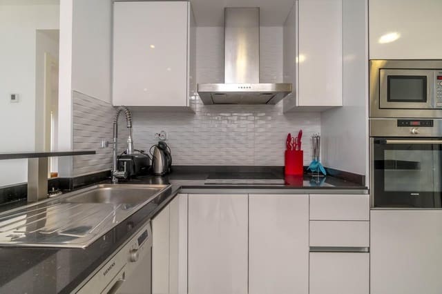 3 slaapkamer Appartement te koop in Punta Prima, Torrevieja met zwembad garage - € 475.000 (Ref: 8102190)