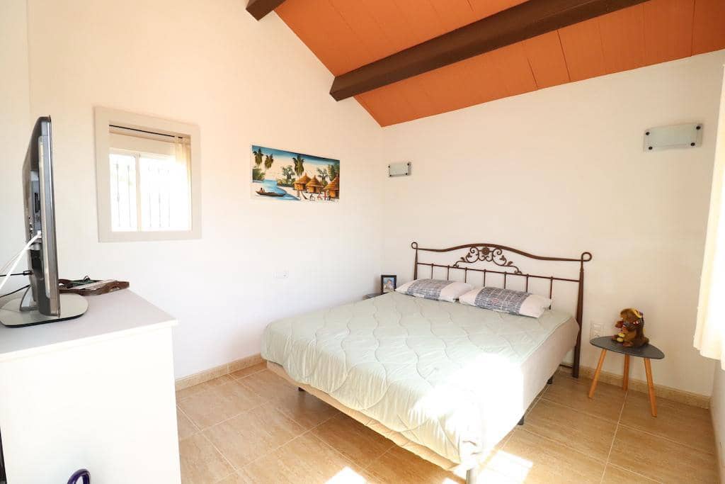 3 bedroom Bungalow for sale in Torre de la Horadada with garage - € 255,000 (Ref: 8382060)