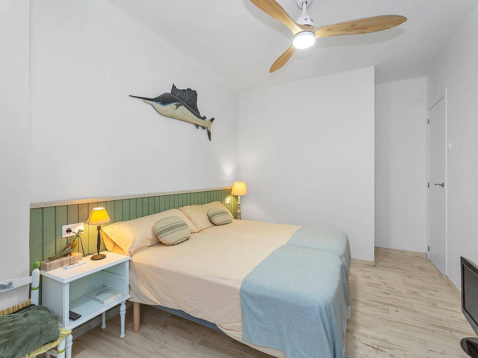 3 makuuhuone Huoneisto myytävänä paikassa Torrevieja mukana uima-altaan 
autotalli - 299 900 € (Ref: 8425653)