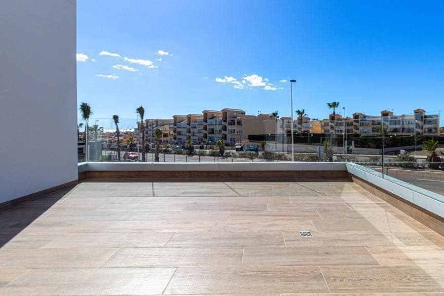 2 bedroom Apartment for sale in Punta Prima with pool garage - € 315,000 (Ref: 8445009)