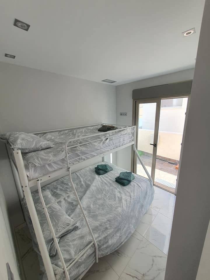 Chalet de 5 habitaciones en Los Altos en venta con piscina - 380.000 € (Ref: 8449506)