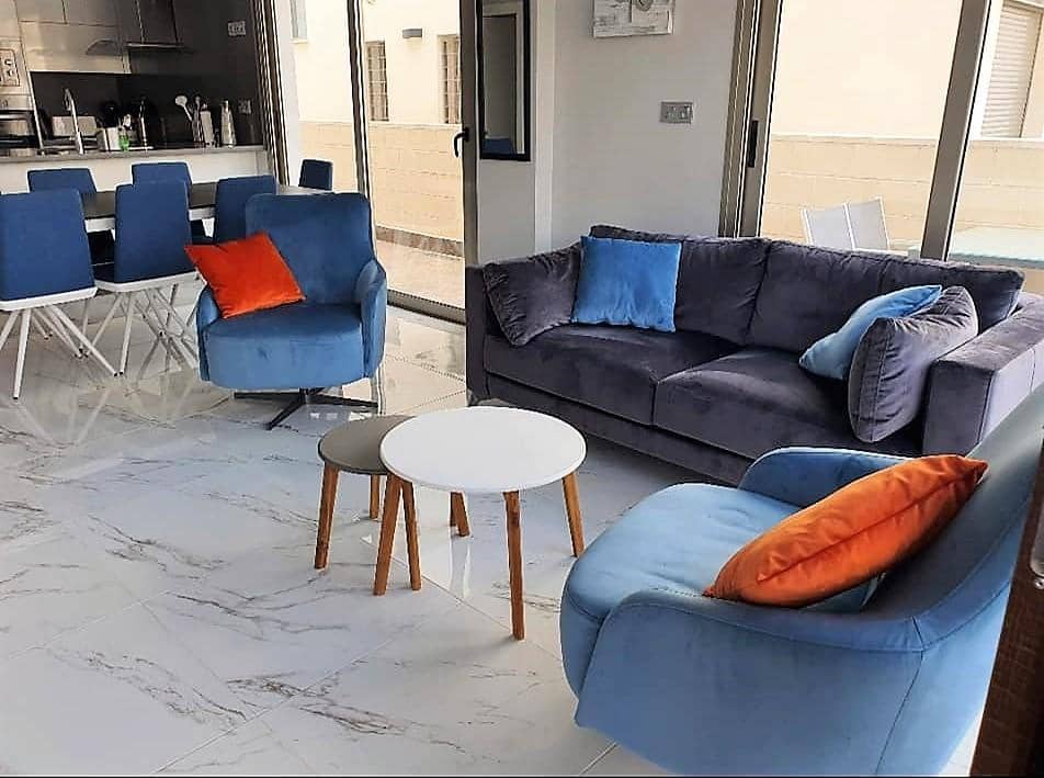 Chalet de 5 habitaciones en Los Altos en venta con piscina - 380.000 € (Ref: 8449506)