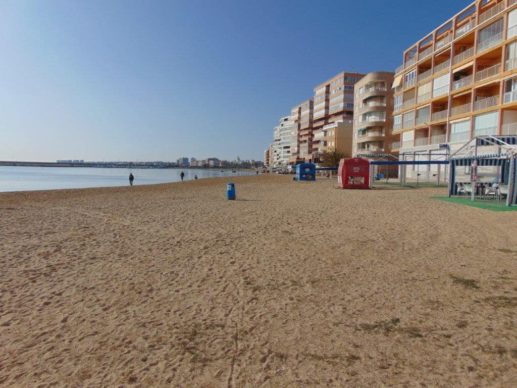 3 soveværelse Lejlighed til salg i Torrevieja - € 138.000 (Ref: 8585875)