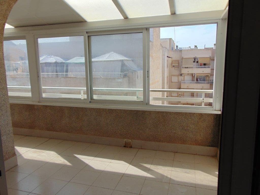 3 soveværelse Lejlighed til salg i Torrevieja - € 138.000 (Ref: 8585875)
