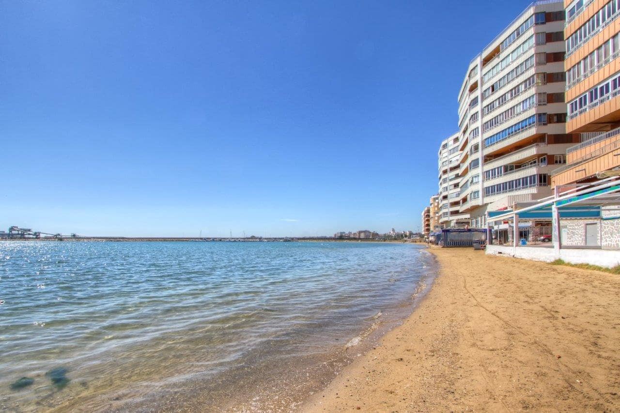 3 soveværelse Lejlighed til salg i Torrevieja - € 138.000 (Ref: 8585875)