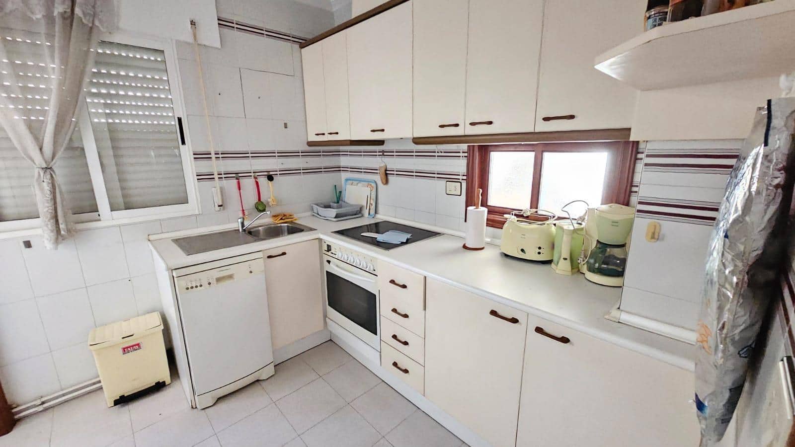 3 soveværelse Lejlighed til salg i Torrevieja - € 138.000 (Ref: 8585875)