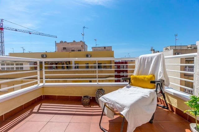 Apartamento de 2 habitaciones en Centro, Torrevieja en venta - 125.900 € (Ref: 8601023)