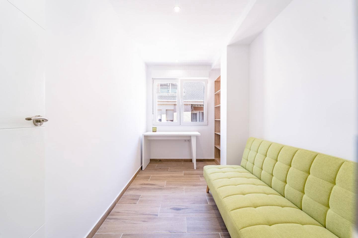 3 soverom Leilighet til salgs i Torrevieja - € 215 000 (Ref: 8635834)