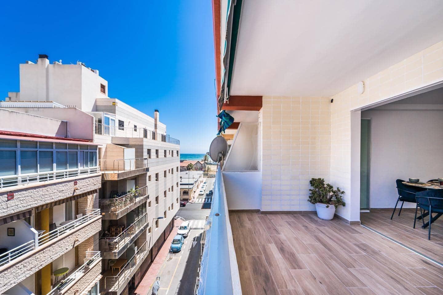 3 soverom Leilighet til salgs i Torrevieja - € 215 000 (Ref: 8635834)