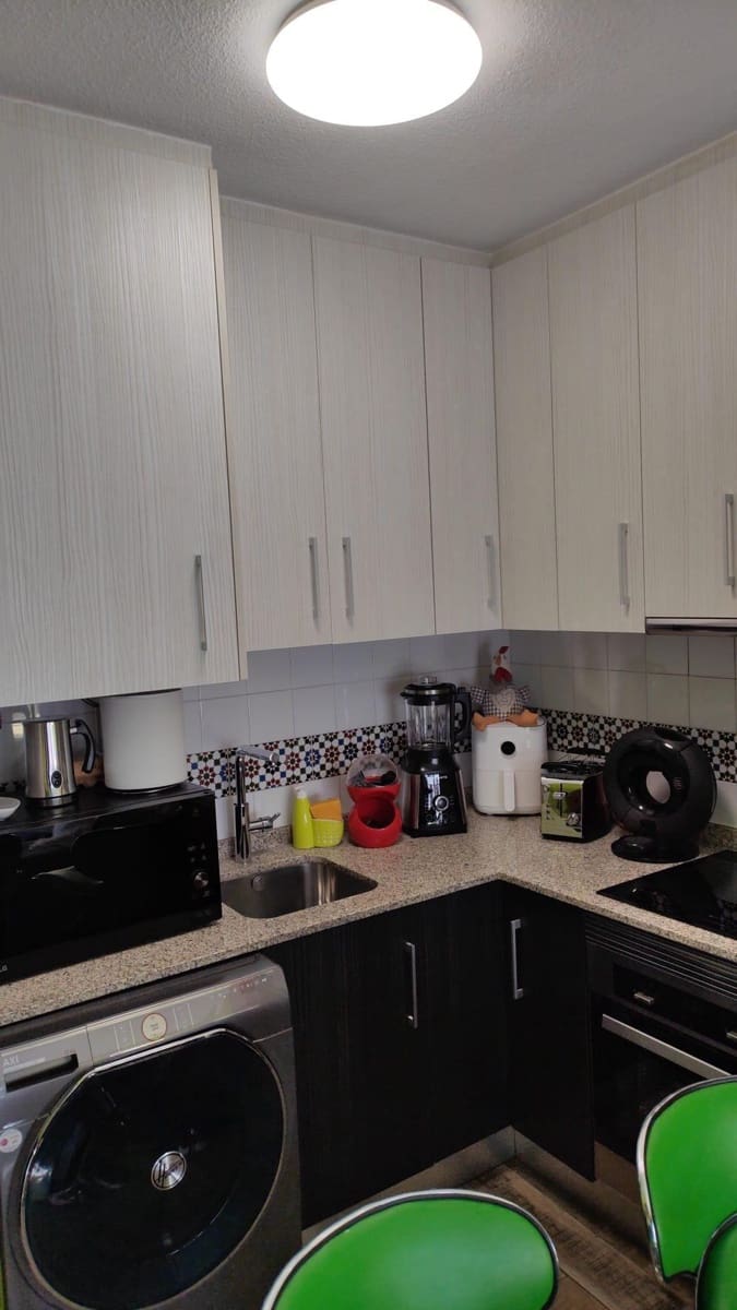 1 sypialnia Apartament na sprzedaż w Torrevieja z basenem - 93 000 € (Ref: 8697354)