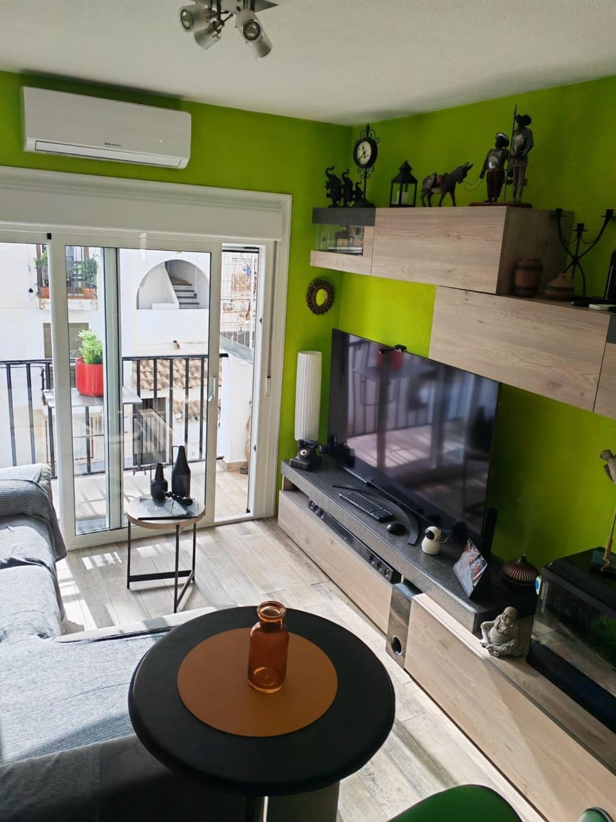 1 sypialnia Apartament na sprzedaż w Torrevieja z basenem - 93 000 € (Ref: 8697354)