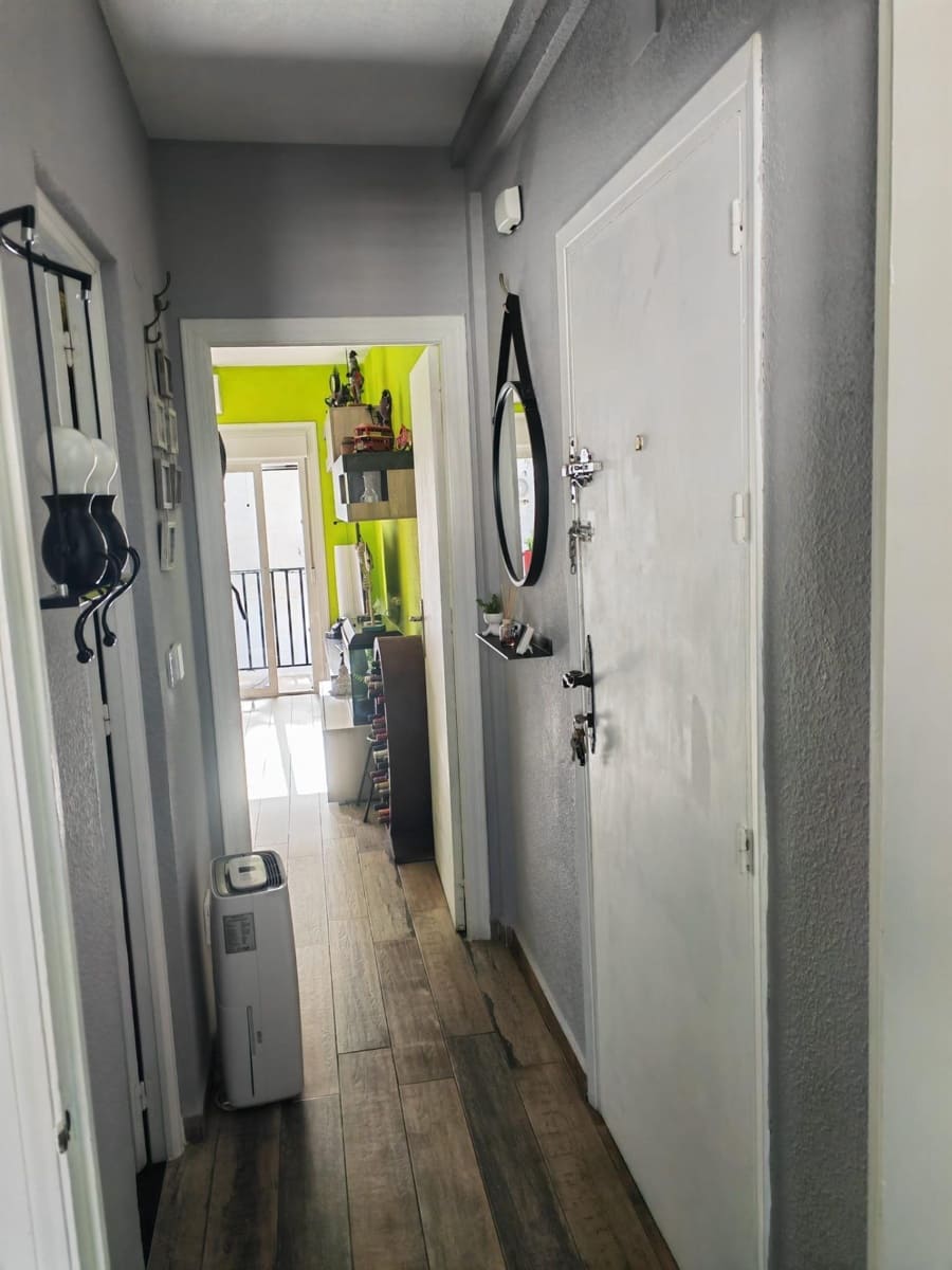 1 sypialnia Apartament na sprzedaż w Torrevieja z basenem - 93 000 € (Ref: 8697354)