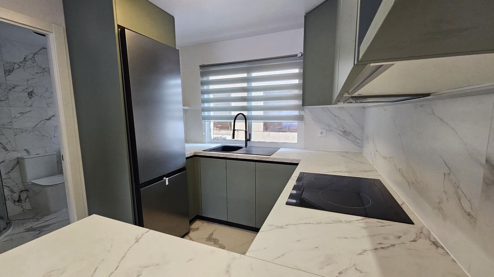 2 chambre Penthouse à vendre à Torrevieja avec piscine - 240 000 € (Ref: 8742683)