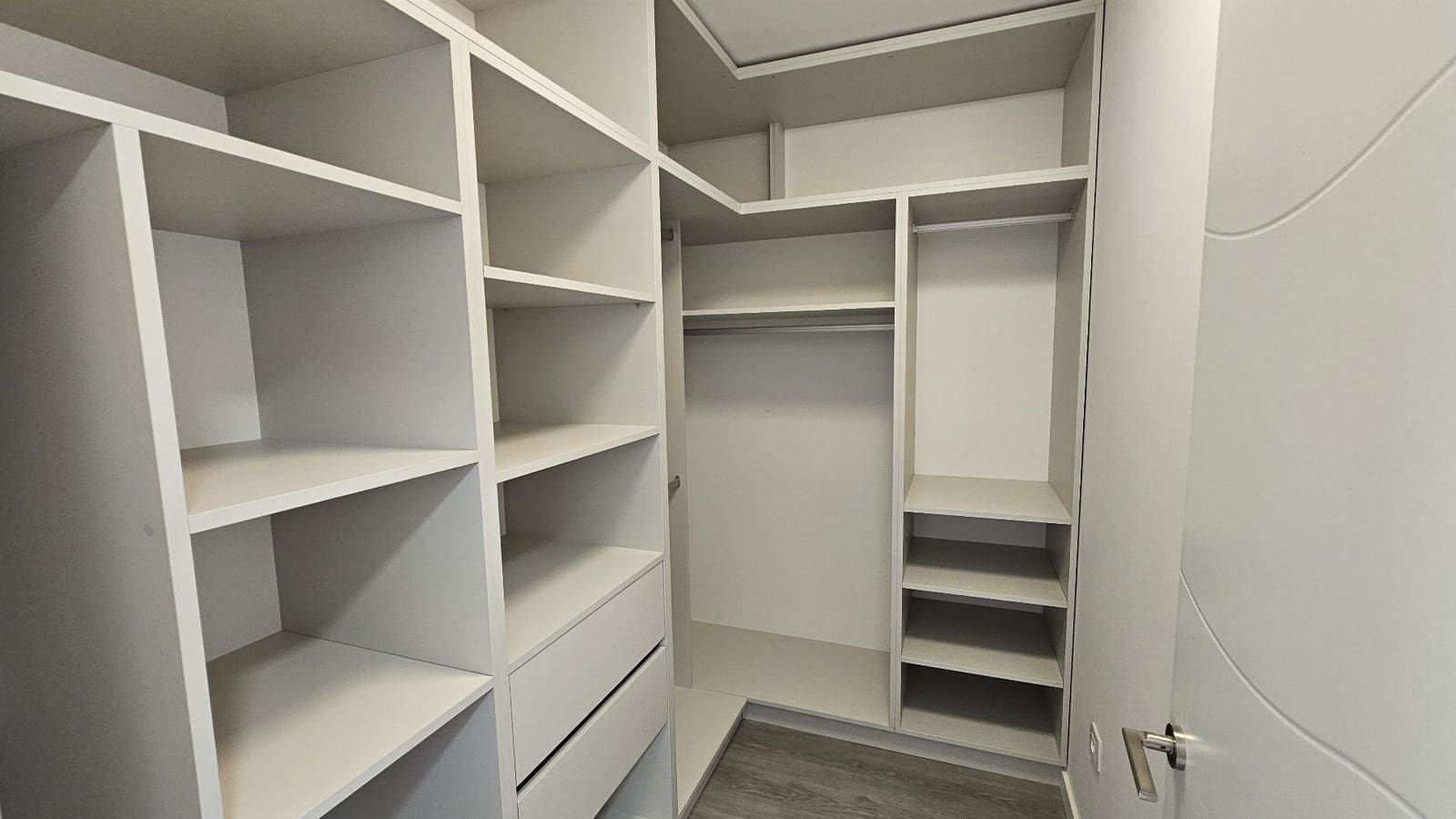 2 chambre Penthouse à vendre à Torrevieja avec piscine - 240 000 € (Ref: 8742683)