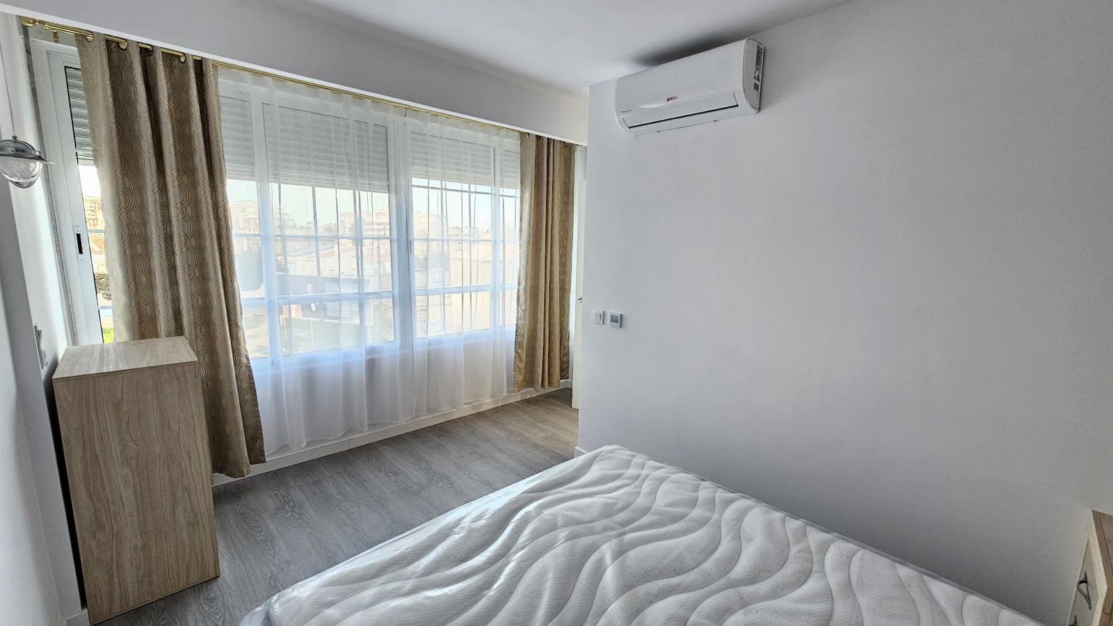 2 chambre Penthouse à vendre à Torrevieja avec piscine - 240 000 € (Ref: 8742683)