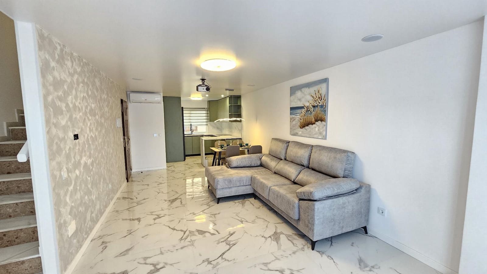 2 chambre Penthouse à vendre à Torrevieja avec piscine - 240 000 € (Ref: 8742683)