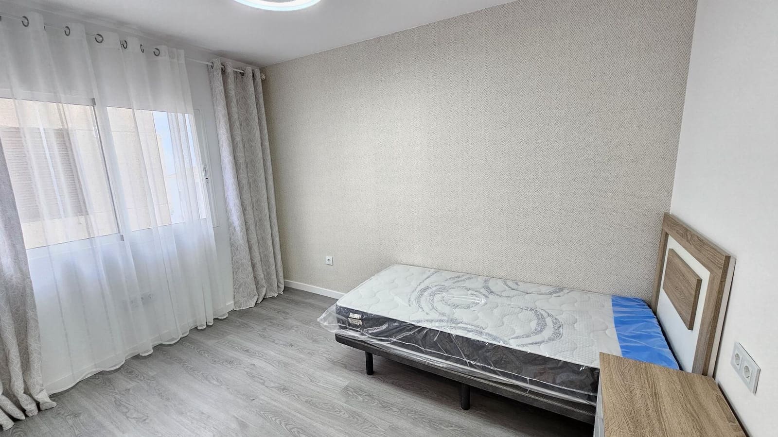 2 chambre Penthouse à vendre à Torrevieja avec piscine - 240 000 € (Ref: 8742683)