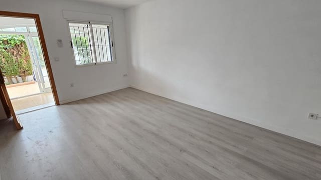 2 makuuhuone Bungalow myytävänä paikassa El Chaparral - La Siesta - La Torreta, Torrevieja mukana uima-altaan - 125 000 € (Ref: 8742693)