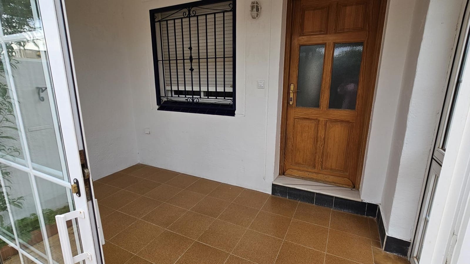 2 makuuhuone Bungalow myytävänä paikassa Torrevieja mukana uima-altaan - 125 000 € (Ref: 8742693)