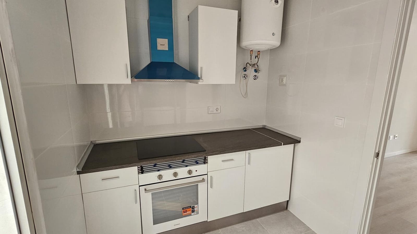 2 makuuhuone Bungalow myytävänä paikassa Torrevieja mukana uima-altaan - 125 000 € (Ref: 8742693)