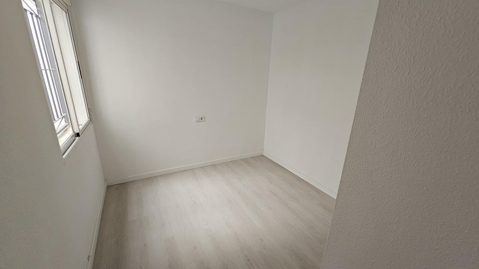 2 makuuhuone Bungalow myytävänä paikassa Torrevieja mukana uima-altaan - 125 000 € (Ref: 8742693)