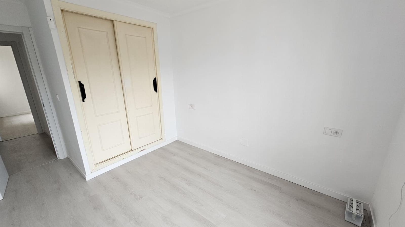 2 makuuhuone Bungalow myytävänä paikassa Torrevieja mukana uima-altaan - 125 000 € (Ref: 8742693)