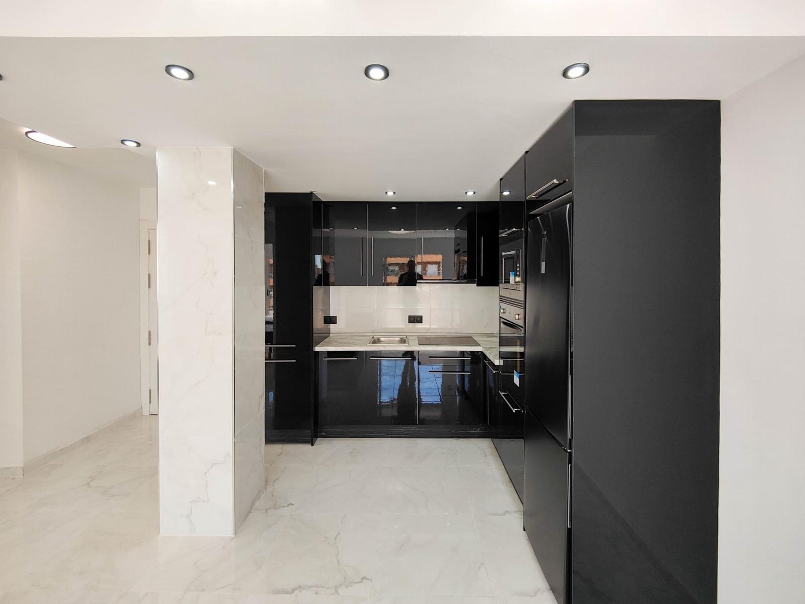 2 soveværelse Lejlighed til salg i Punta Prima med swimmingpool - € 189.000 (Ref: 8848703)