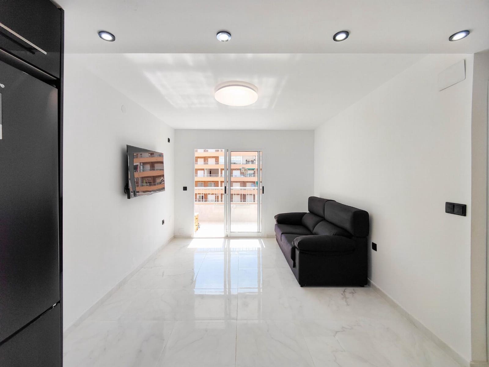 2 soveværelse Lejlighed til salg i Punta Prima med swimmingpool - € 189.000 (Ref: 8848703)