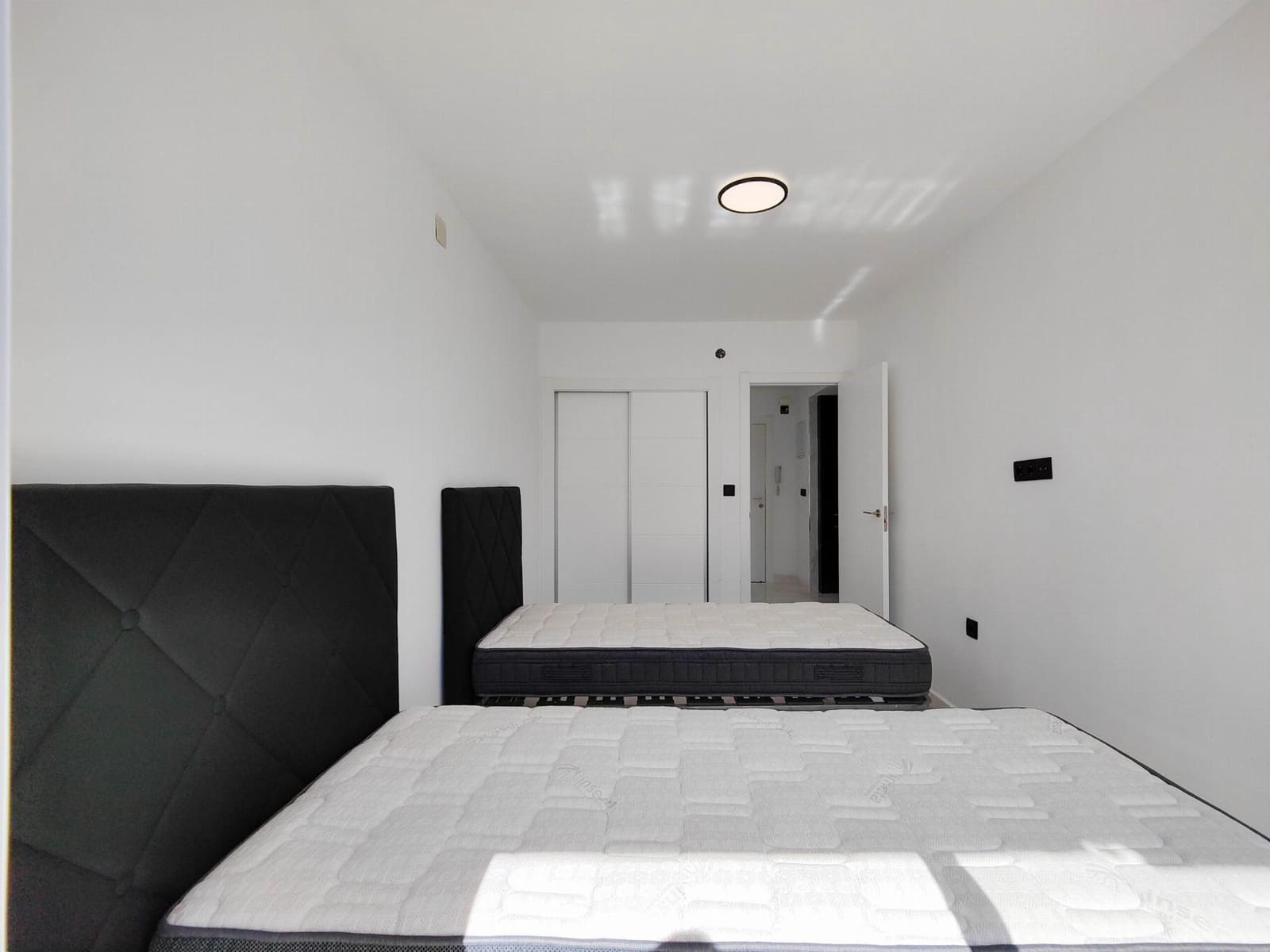 2 soveværelse Lejlighed til salg i Punta Prima med swimmingpool - € 189.000 (Ref: 8848703)