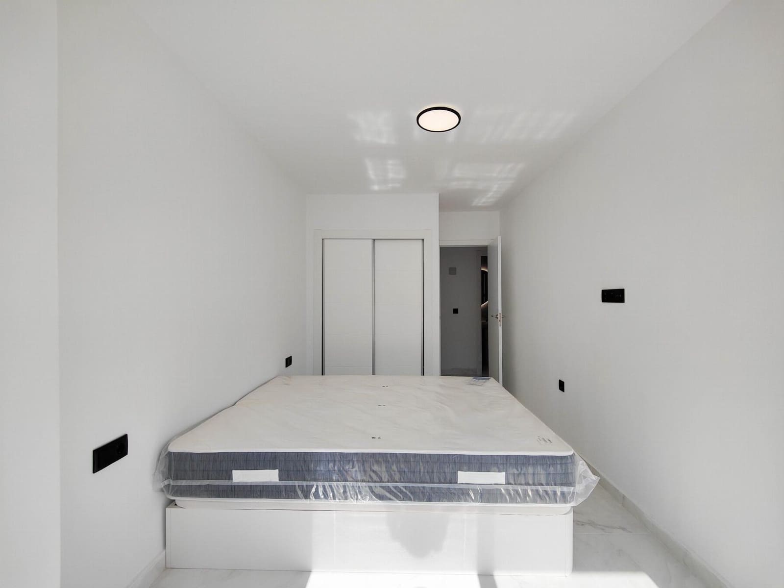 2 soveværelse Lejlighed til salg i Punta Prima med swimmingpool - € 189.000 (Ref: 8848703)