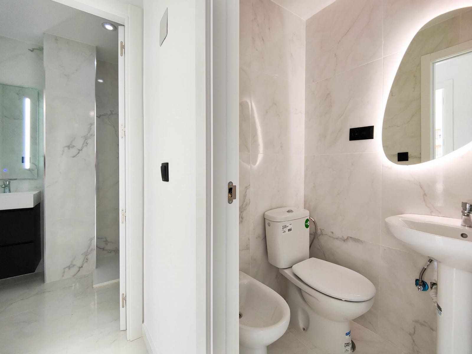 2 soveværelse Lejlighed til salg i Punta Prima med swimmingpool - € 189.000 (Ref: 8848703)