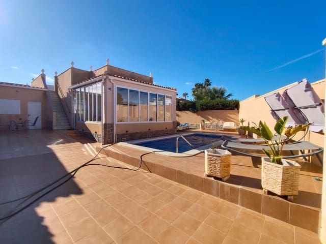 3 soverom Villa til salgs i Lomas de Cabo Roig - Los Dolses, Orihuela med svømmebasseng - € 234 999 (Ref: 8873792)