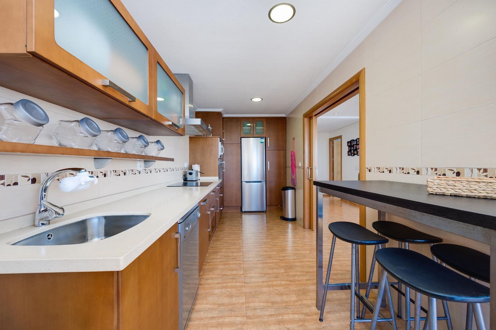 Apartamento de 3 habitaciones en Torrevieja en venta con piscina garaje - 379.990 € (Ref: 8891937)