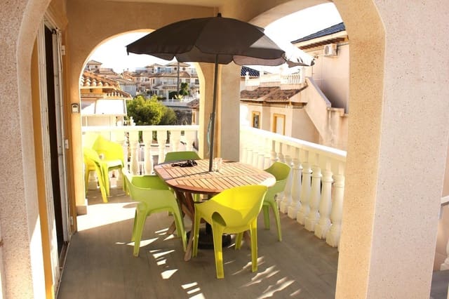 5 soveværelse Villa til salg i La Zenia, Orihuela med swimmingpool - € 365.000 (Ref: 8891939)