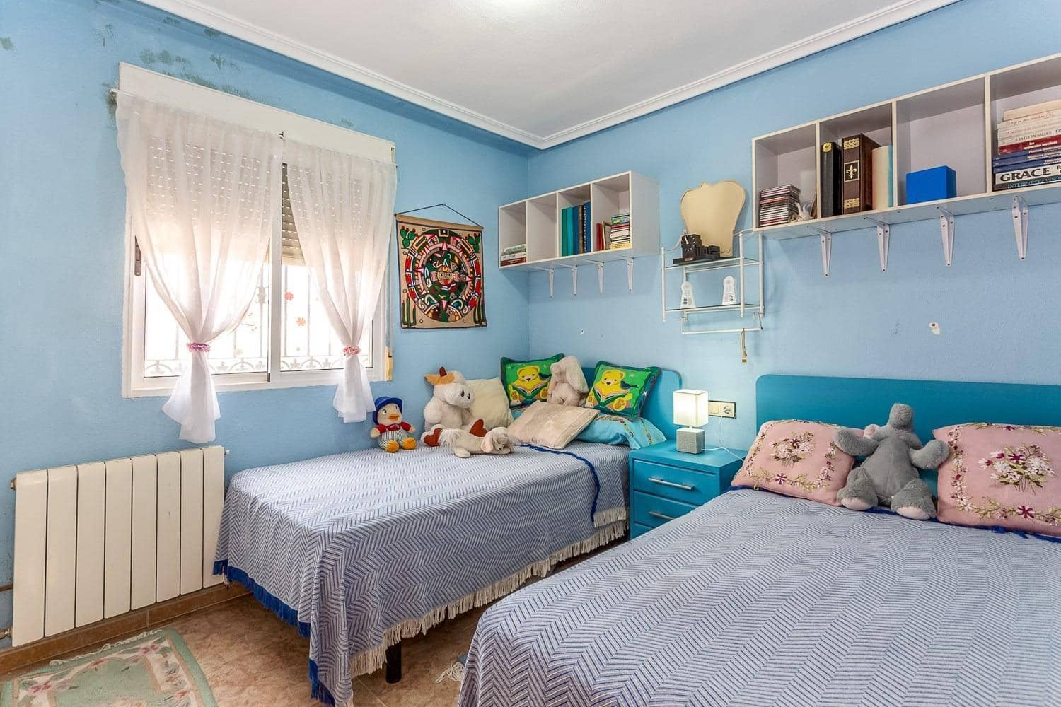 3 soveværelse Villa til salg i Orihuela Costa med swimmingpool - € 299.000 (Ref: 8891944)