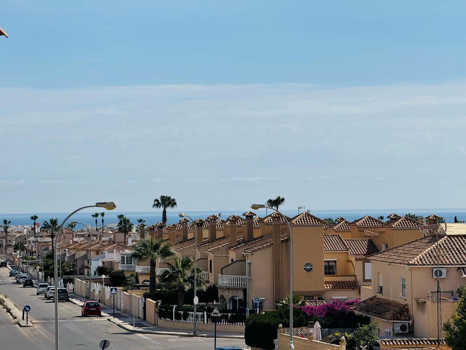 3 soveværelse Villa til salg i Orihuela Costa med swimmingpool - € 299.000 (Ref: 8891944)