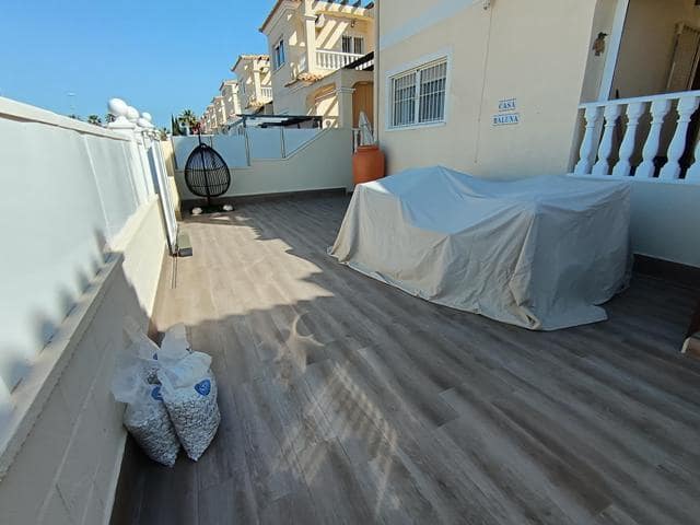 4 bedroom Villa for sale in Orihuela Costa with pool - € 289,000 (Ref: 8925360)