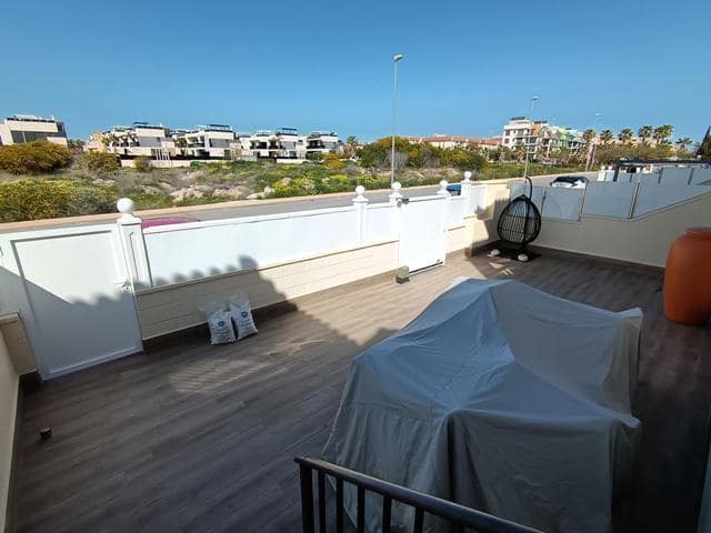 4 bedroom Villa for sale in Orihuela Costa with pool - € 289,000 (Ref: 8925360)