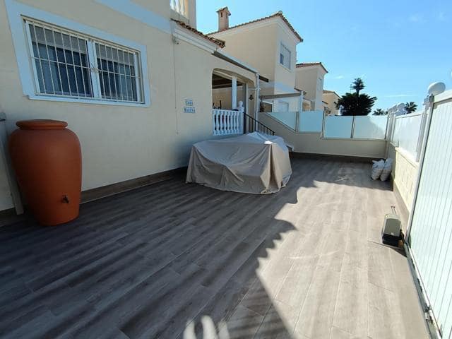 4 bedroom Villa for sale in Orihuela Costa with pool - € 289,000 (Ref: 8925360)