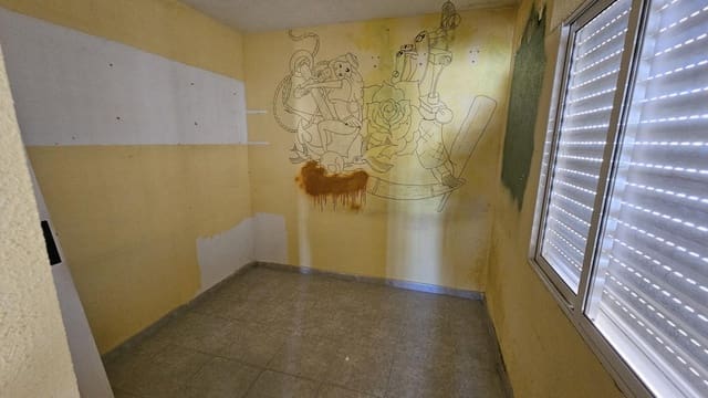 Bungalow de 2 habitaciones en La Siesta, Torrevieja en venta - 99.000 € (Ref: 8949854)